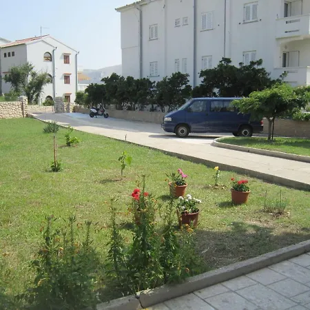 Gorgeous Apartment In Pag Dalmatia, Croatia Apartment